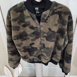 **SOLD** wild fable Green Camo Faux Fur Bomber